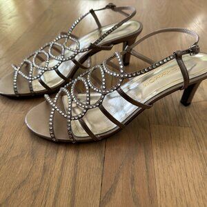 Champagne colored dress shoe size 9 1/2
